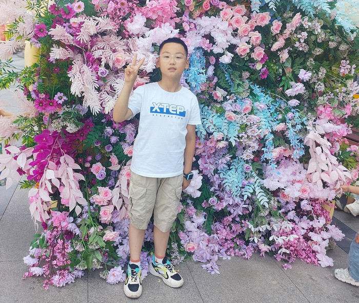 张旭皓0.jpg