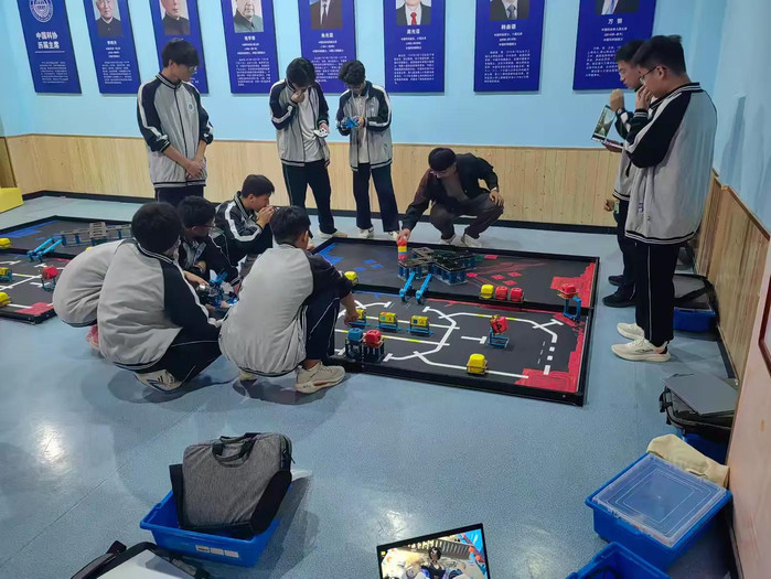 馆陶机器人比赛.jpg